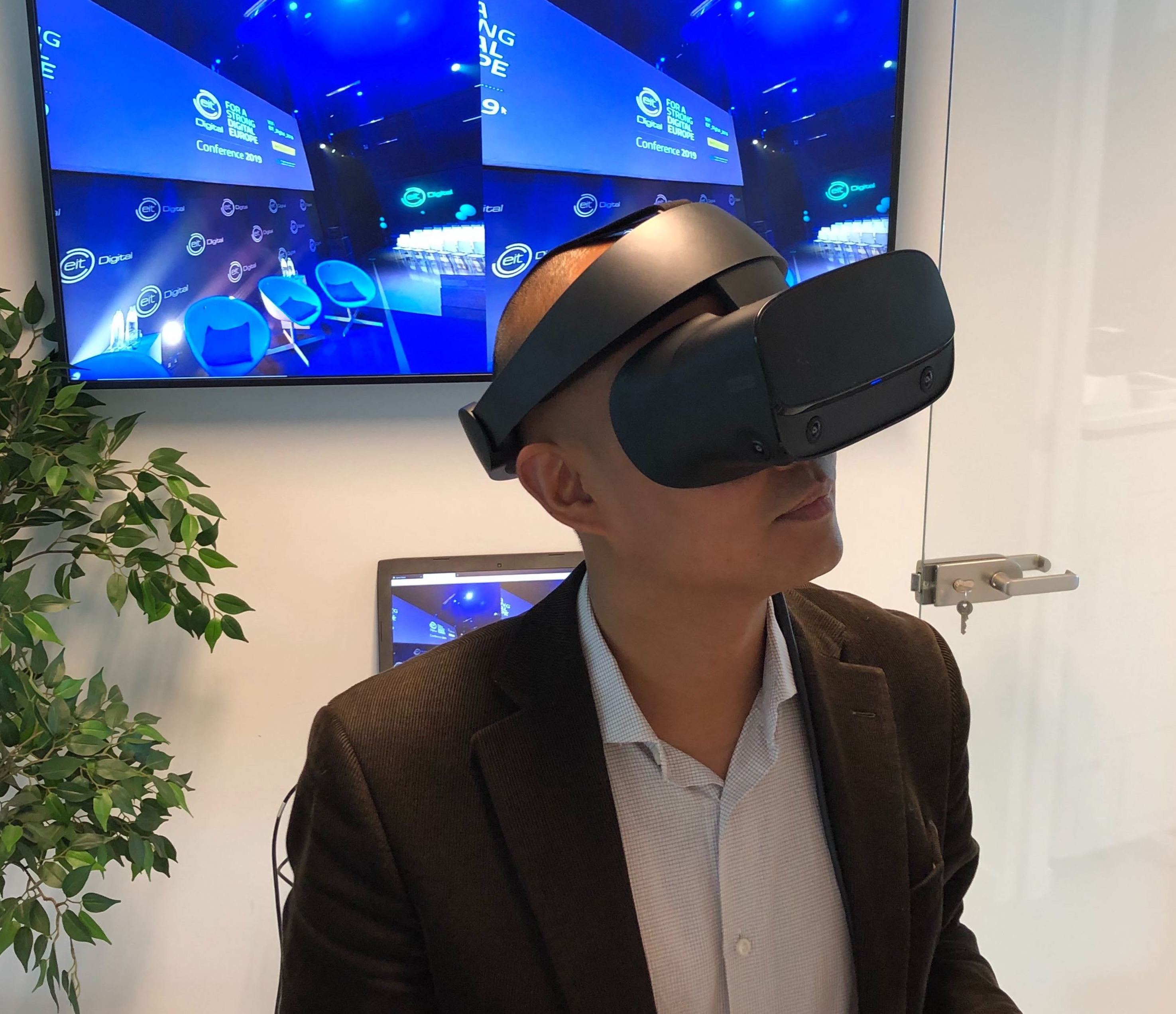 https://ofcores.events/inspiration/harnessing-virtual-reality-technology-your-next-event